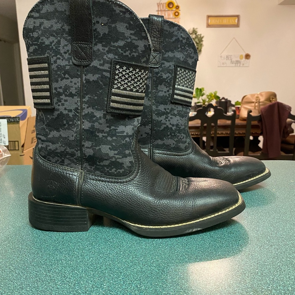 Artiste mens size 9 cowboy boots